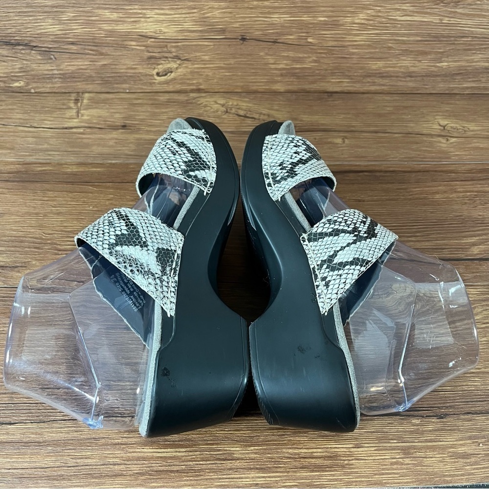 Dansko Sophie Snakeskin Leather Sandals Clogs Women’s Size 8 (38) Shoes - Picture 3 of 10